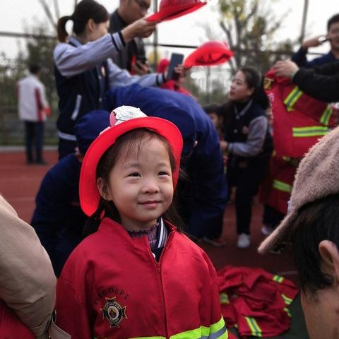 (主要国际服装产业划分)攀登决胜巅峰:揭秘国际服装行业的发展趋势与成功秘诀 (主要国际服装产业划分)攀登决胜巅峰:揭秘国际服装行业的发展趋势与成功秘诀